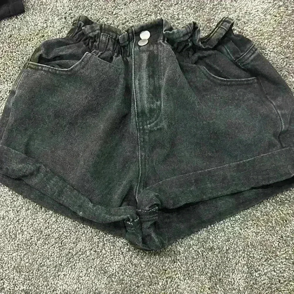 Princess Polly short - Picture 1 of 1